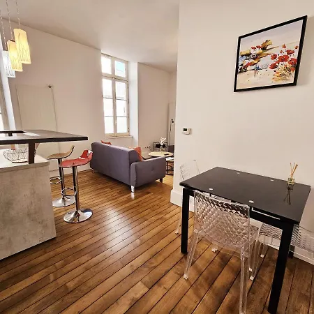 Le Coeur D'angouleme, Calme Et Spacieux Apartment