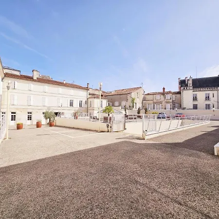 Le Coeur D'angouleme, Calme Et Spacieux Apartment *