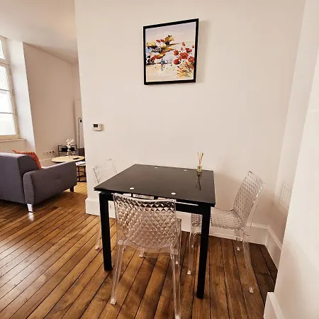 Le Coeur D'angouleme, Calme Et Spacieux