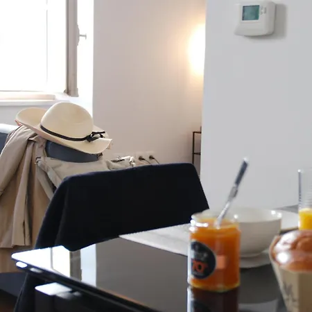 Appartamento Le Coeur D'angouleme, Calme Et Spacieux *