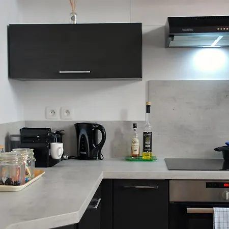 Apartamento Le Coeur D'angouleme, Calme Et Spacieux *