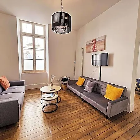 Apartamento Le Coeur D'angouleme, Calme Et Spacieux Angulema
