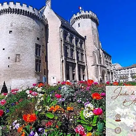 Apartamento Le Coeur D'angouleme, Calme Et Spacieux *